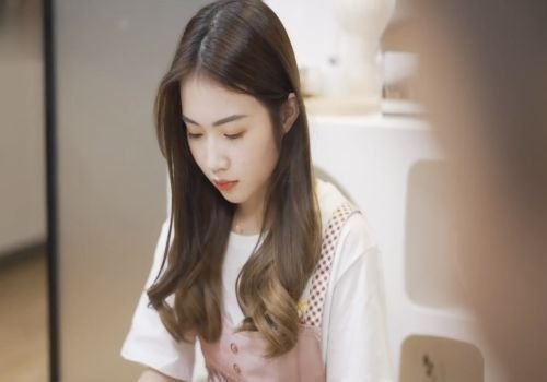 phim sex education review Em tiếp viên hàng không phục vụ anh cơ trưởng sau chuyến bay bị chồng phát hiện