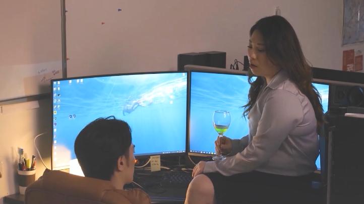 nata lee sex Con trai đang vụng trộm với mẹ kế thì bố về